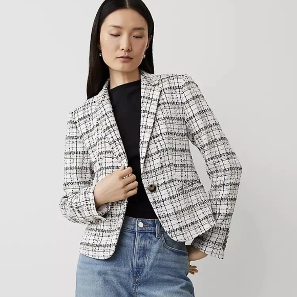 Ann Taylor Jackets & Blazers - NWT ANN TAYLOR TWEED BLAZER